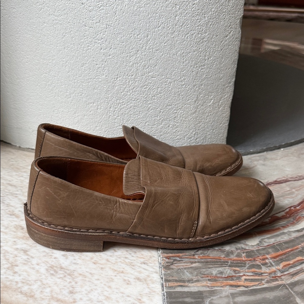 Vince Brown Leather Loafers Slip On Flats EU 37.5 Minimal Classic